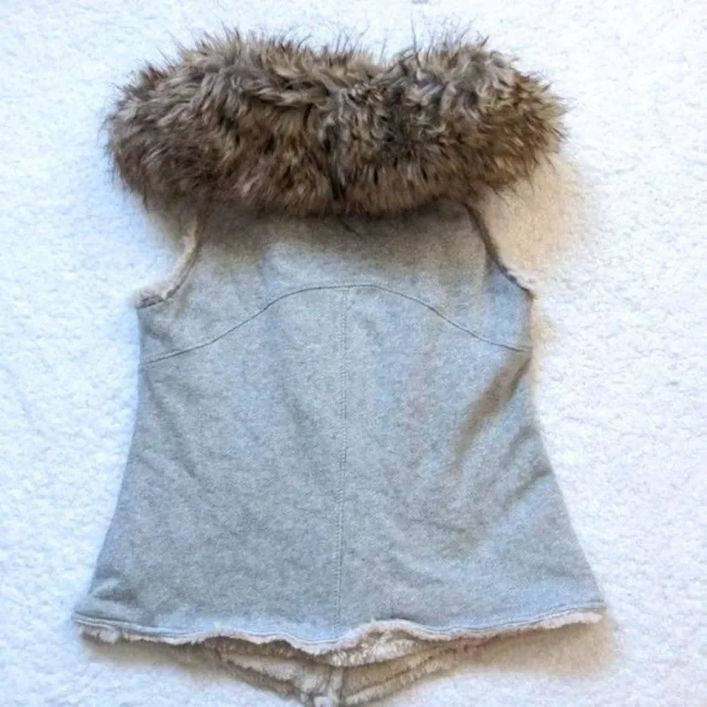 Dylan by True Grit Vest Faux Fur Collar Gray Button Front Winter Cozy XS